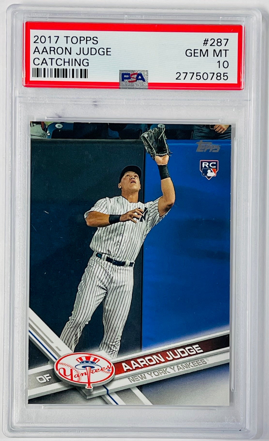 Aaron Judge (New York Yankees) 2017 Topps Baseball #287 Catching