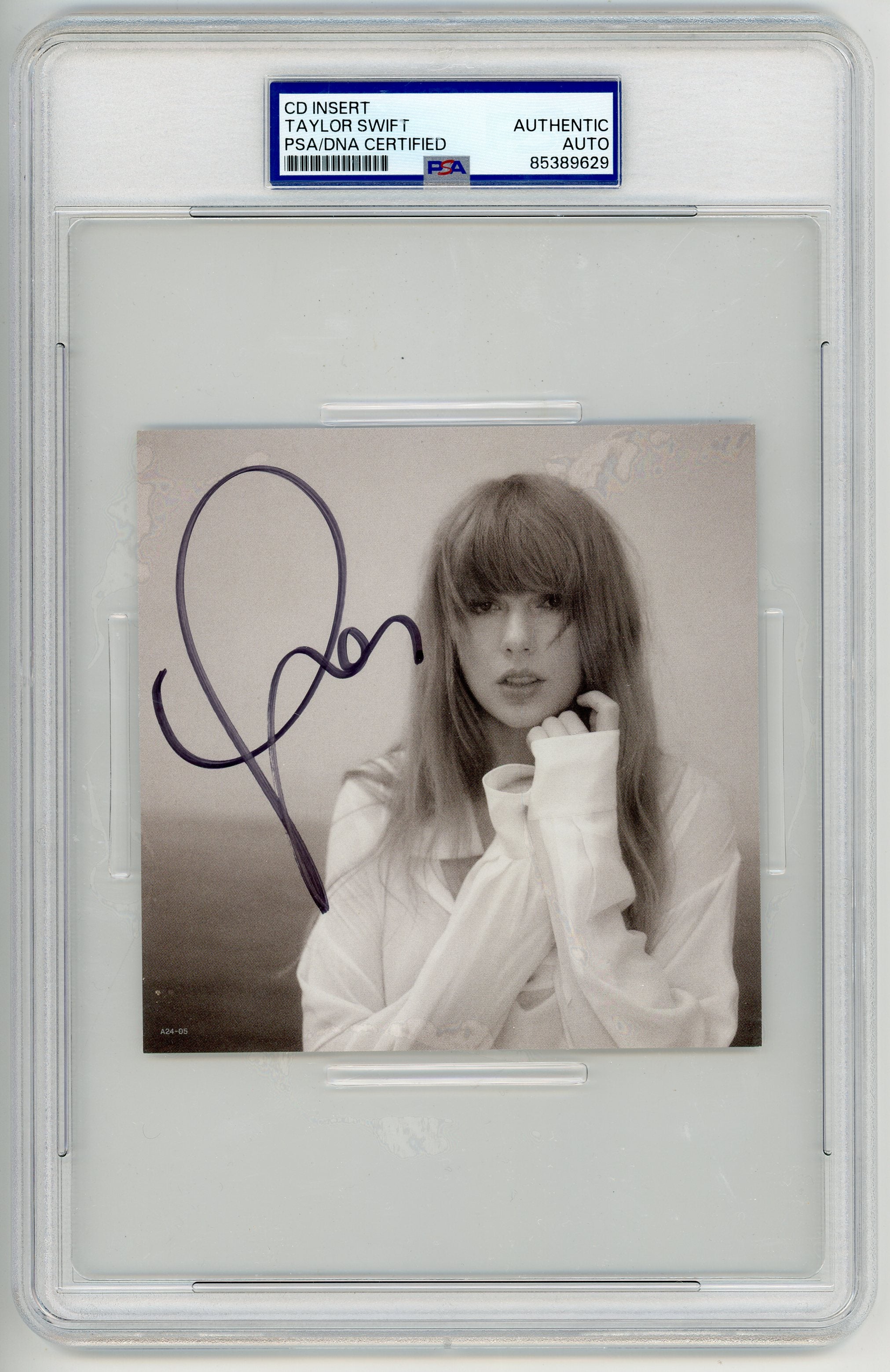 Taylor Swift Autographed CD Insert (PSA AUTO AUTHENTIC
