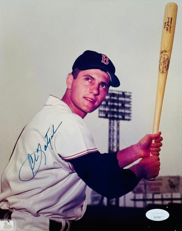 Carl Yastrzemski Autographed 8x10 Baseball Photo (JSA)