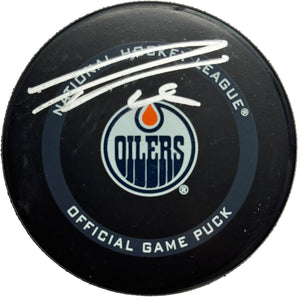 Leon Draisaitl Edmonton Oilers Authentic Autographed Official Game Puck (Fanatics)