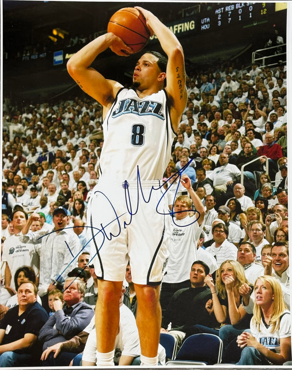 Deron Williams Autographed 16x20 Basketball Photo