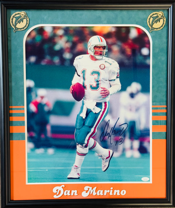 Dan Marino Autographed Framed 16x20 Photo (JSA)