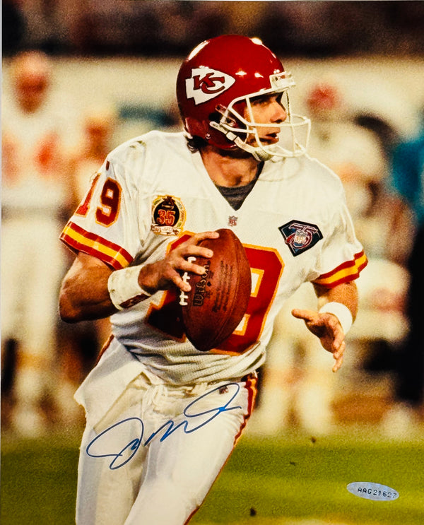 Joe Montana Autographed 8x10 Football Photo (UDA)