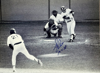 Bucky Dent Autographed Yankees 11x14 Baseball Photo