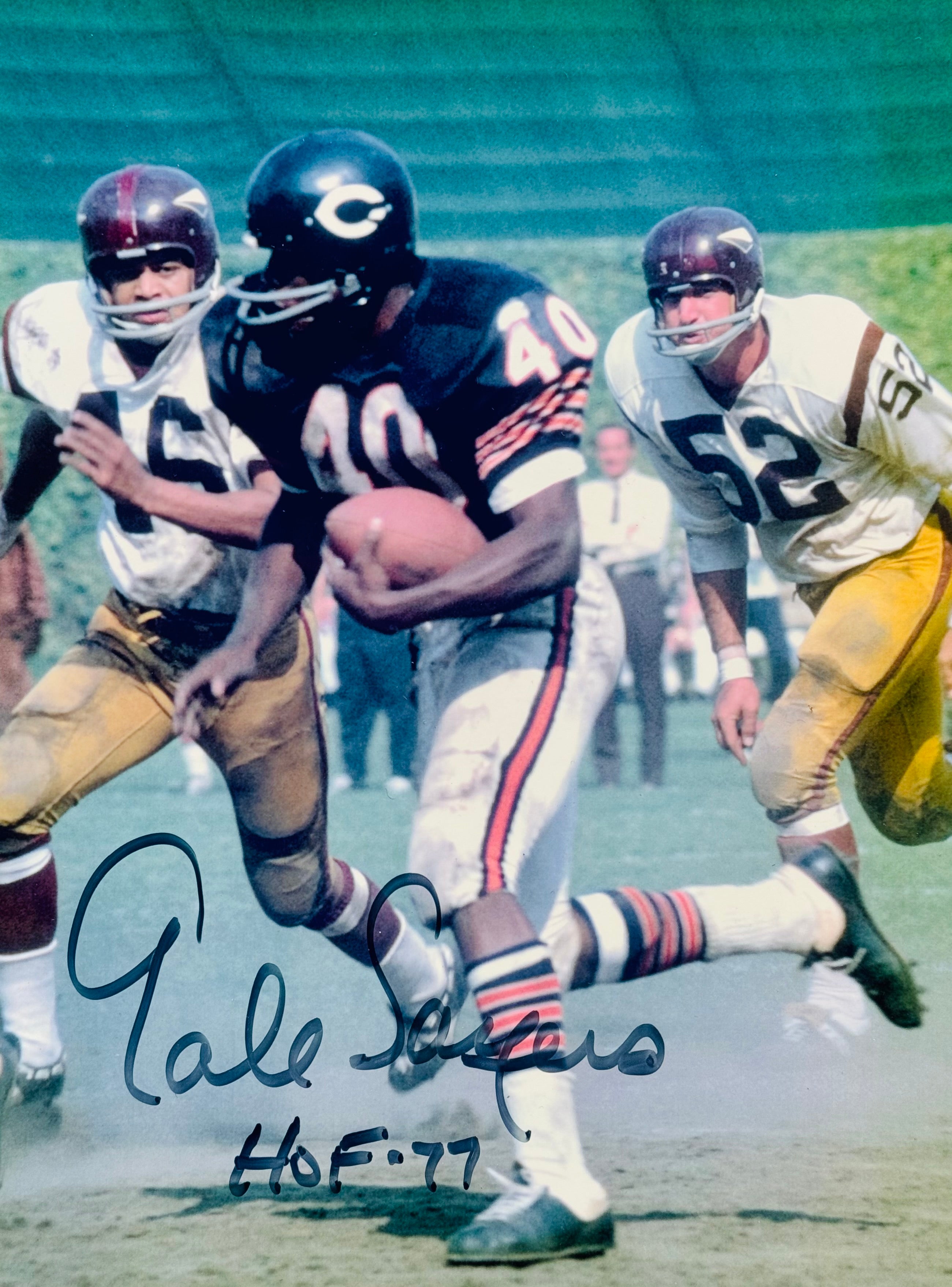 Gale Sayers Autographed 8x10 Football Photo | Hollywood Collectibles