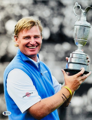Ernie Els Autographed 11x14 Golf Photo (Beckett)