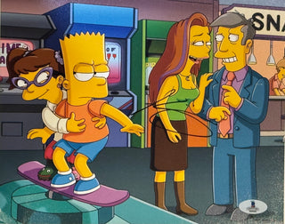 Kristen Wiig The Simpsons Autographed 8x10 Celebrity Photo (Beckett)