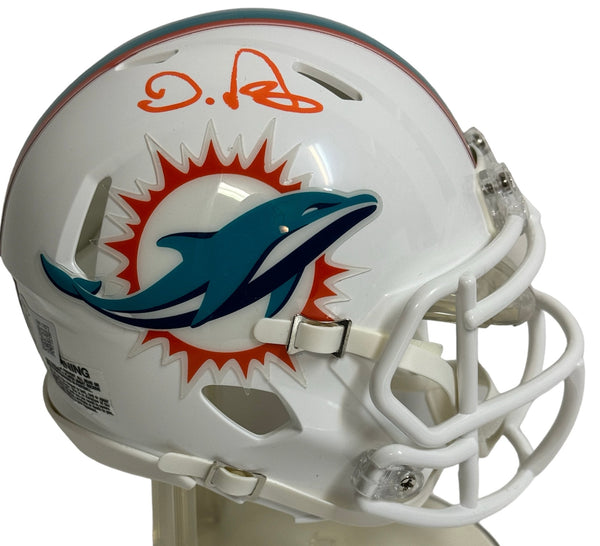 De’Von Achane Autographed Miami Dolphins Speed Mini Helmet (Beckett)