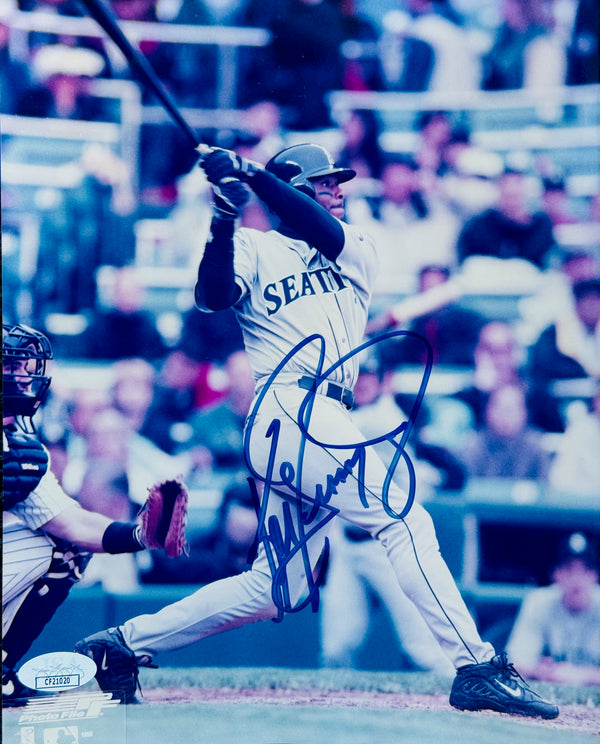 Ken Griffey Jr Autographed 8x10 Mariners Baseball Photo (JSA)