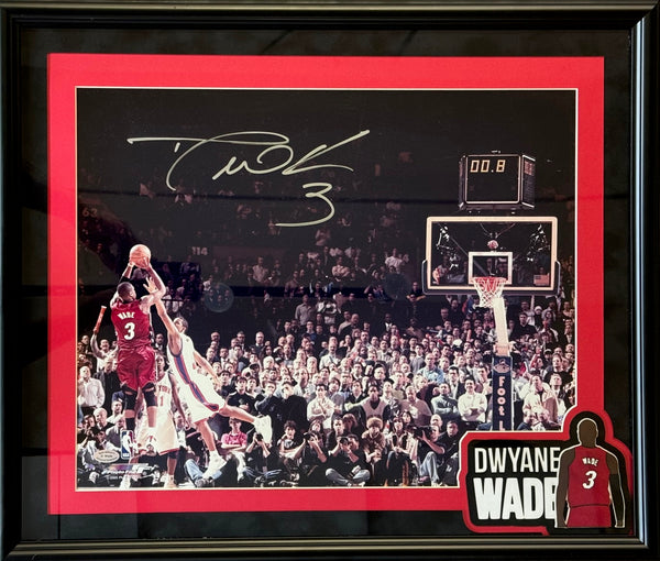 Dwyane Wade Autographed Rookie Signature 16x20 Framed Basketball Photo