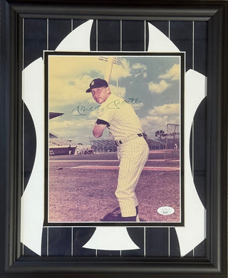 Mickey Mantle Autographed 8x10 Framed Baseball Photo (JSA)