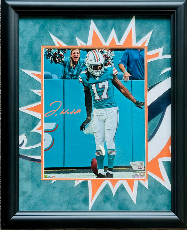 Jaylen Waddle Autographed 8x10 Framed Photo (Fanatics)