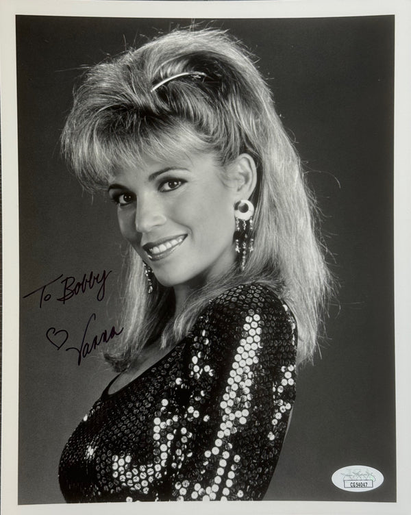 Vanna White Autographed 8x10 Celebrity Photo (JSA)