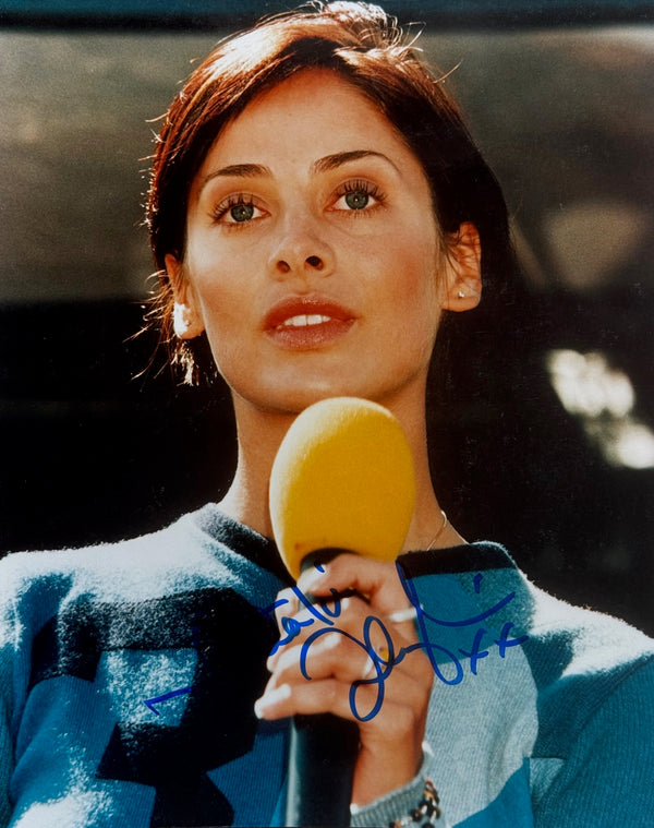 Natalie Imbruglia Autographed 8x10 Celebrity Photo
