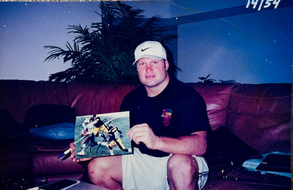 Zach Thomas Autographed Dolphins 8x10 Football Photo (JSA)