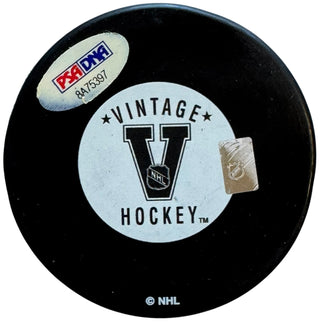 Bobby Hull Autographed Hartford Whalers Puck (pSA)