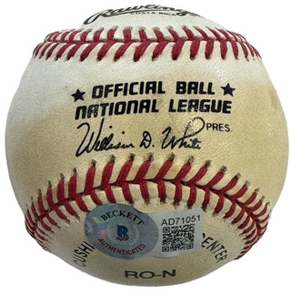 Greg Maddux Autographed Official National League Baseball (Beckett)