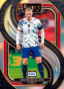 2024-25 Panini Select FIFA Soccer Hobby Box