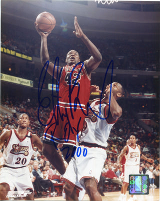 Elton Brand Autographed "ROY 2000" Inscription 8x10 Photo