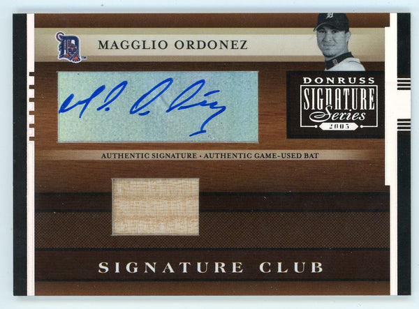 Magglio Ordonez 2005 Donruss Signature Series Autographed Bat Relic #SC-7