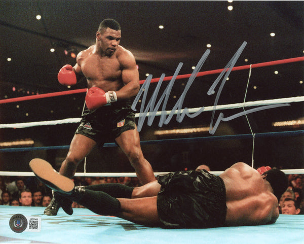 Mike Tyson Autographed 8x10 Photo (Beckett)