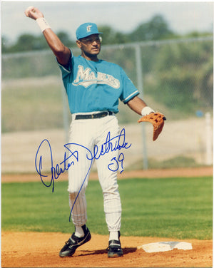 Orestes Destrade Autographed 8x10 Photo