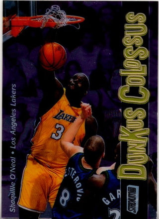 Shaquille O'Neal 2001 Topps Stadium Clubs Dunkus Colossus Card #DC15