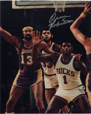 Oscar Robertson Autographed 8x10 Basketball Photo