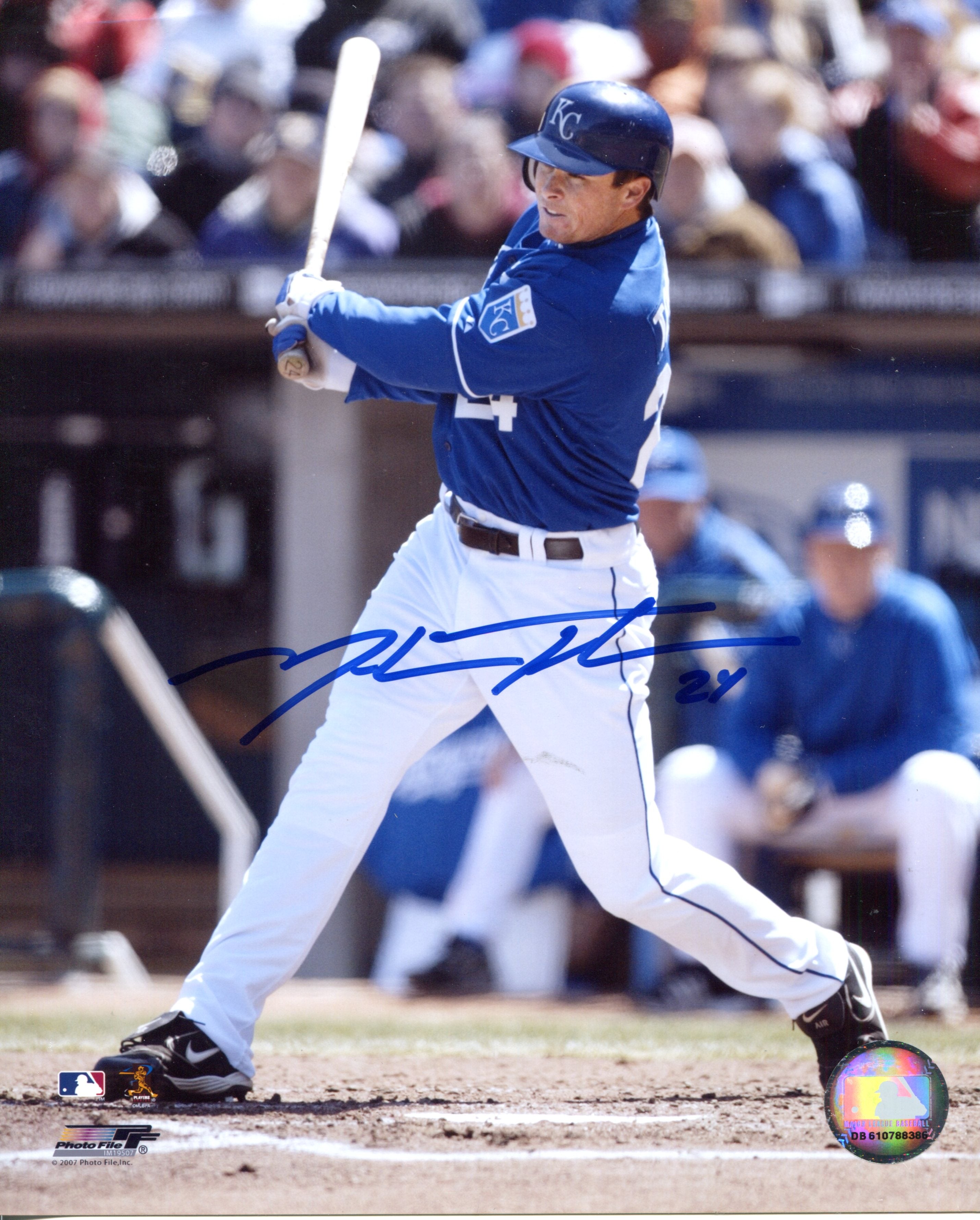 Mark Teahen Autographed 8x10 Photo | Hollywood Collectibles