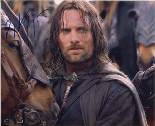 Viggo Mortensen Autographed 8x10 Celebrity Photo