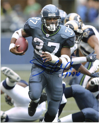 Shaun Alexander Autographed 8x10 Football Photo