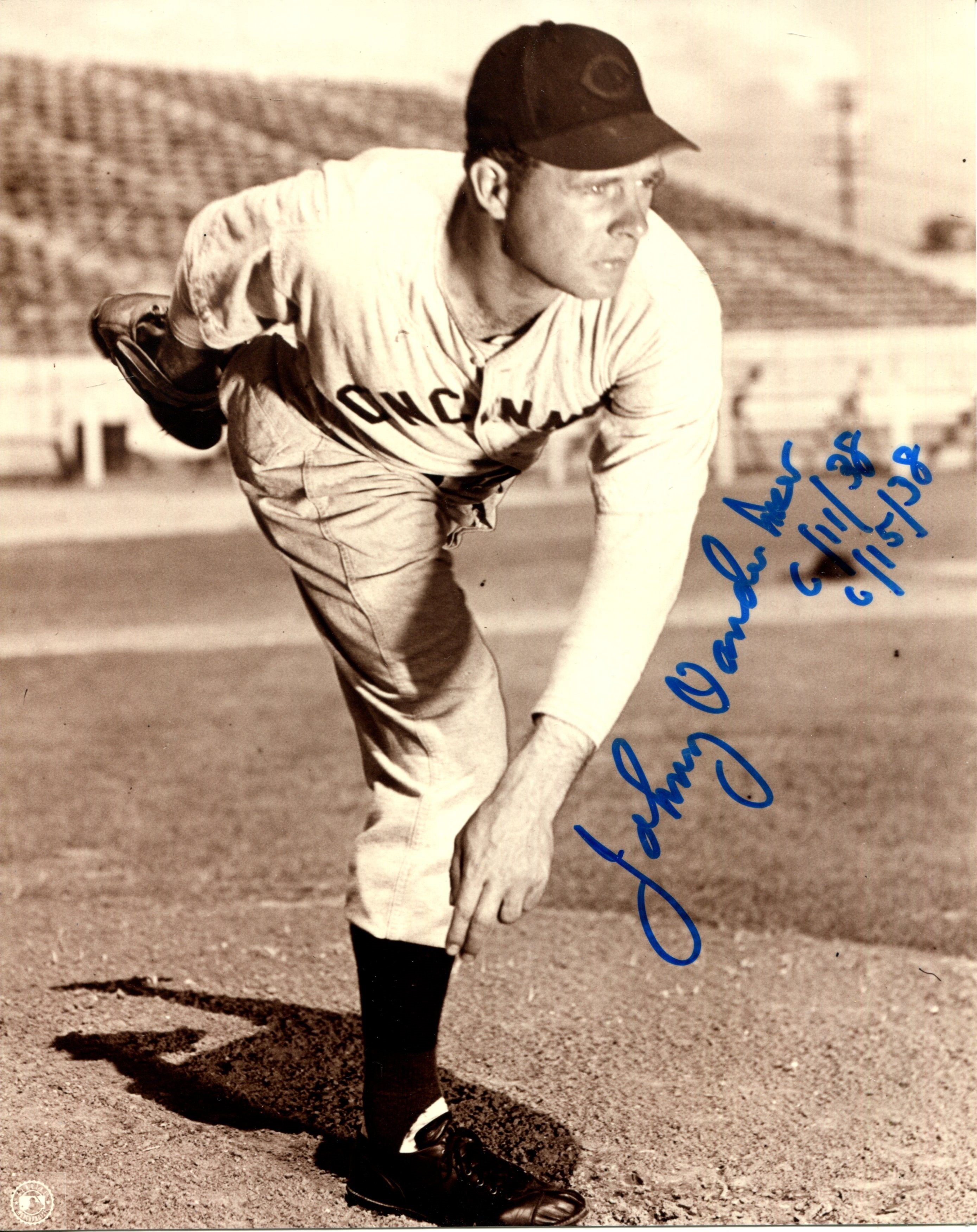 Johnny Vander Meer Autographed 8x10 Photo Hollywood Collectibles