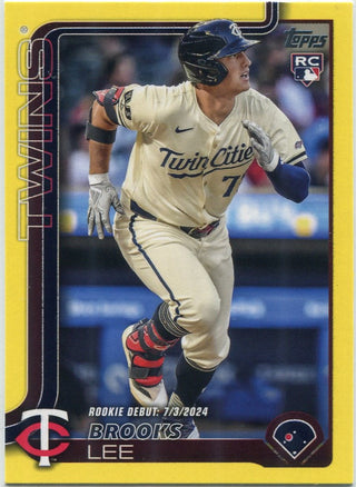 Brooks Lee 2025 Topps Update Yellow Boarder Parallel RC #US243