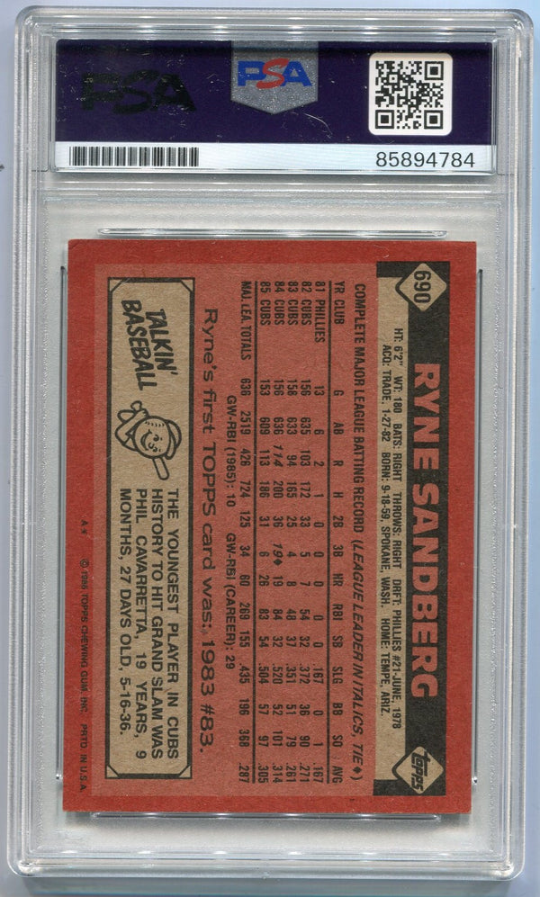 Ryne Sandberg 1986 Topps Autographed Card #690 PSA/DNA Certified