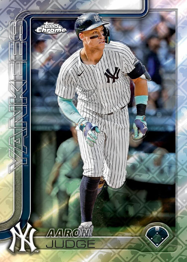 2025 Topps Chrome Baseball Logofractor Edition Box (2 Exclusive Logofractor Chrome Packs)