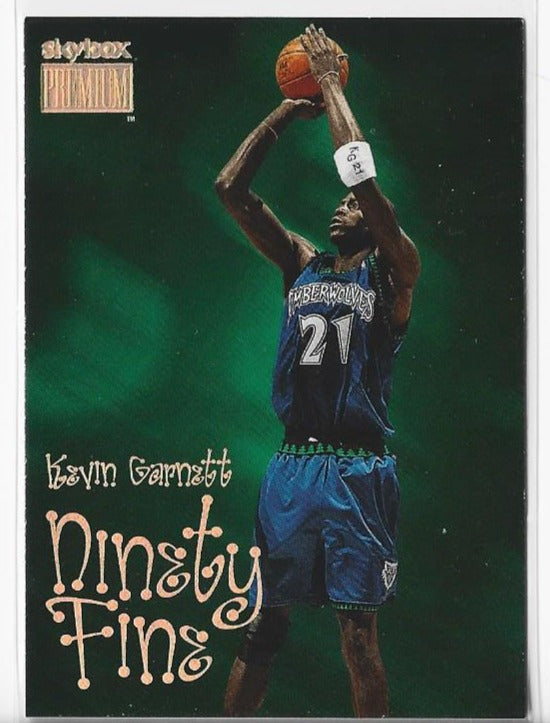 Kevin Garnett 1998-1999 Skybox Premium #218 Card