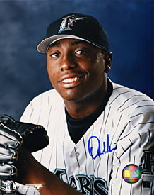 Dontrelle Willis Autographed / Signed Florida Marlins Baseball 8x10 Photo