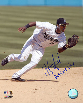 Hanley Ramirez 2006 NL ROY Autographed / Signed Fielding 16x20 Photo