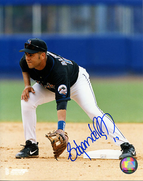 Edgar Alfonso Autographed / Signed Fielding New York Mets 8x10 Photo
