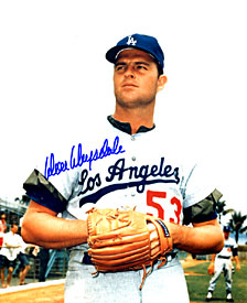 Don Drysdale Autographed / Signed Posing 8x10