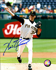Kris Benson Autographed / Signed Pitching 8x10 Photo