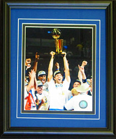 2010-2011 Dallas Mavericks Unsigned Framed Celebration 8x10 Photo