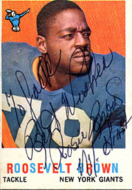 Roosevelt Brown Autographed / Signed 1959 Topps Card