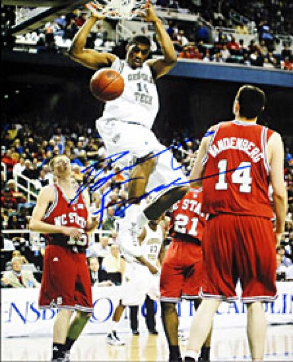 Derrick Favors Autographed / Signed Slam Dunk 11x14 Photo