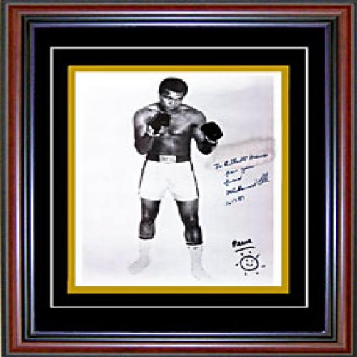 Muhammad Ali Autographed / Signed Framed Black & White 8x10 Photo