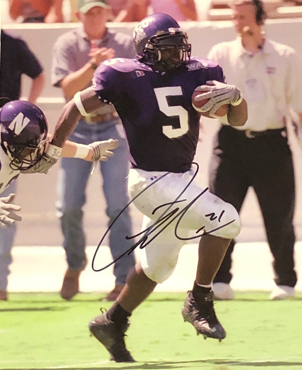 LaDainian Tomlinson Autographed 8x10 Photo