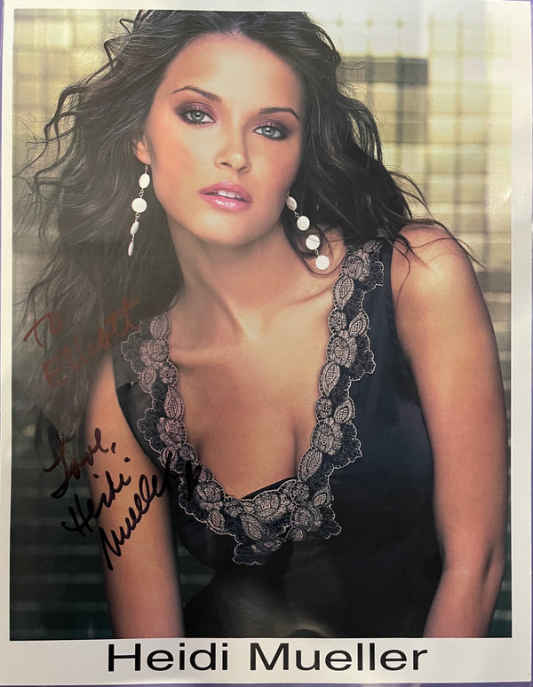 Heidi Mueller Autographed Celebrity 8x10 Photo