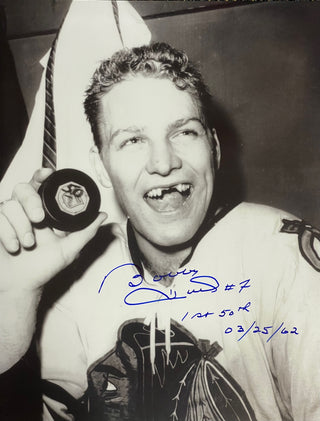 Bobby Hull Autographed 16x20 Hockey Photo