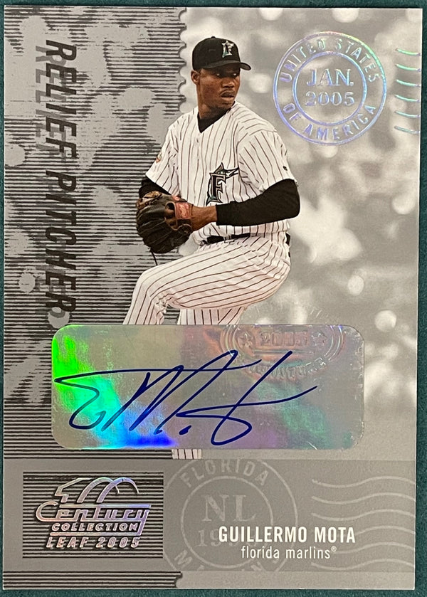 Guillermo Mota Autographed 2005 Leaf Century Collection Card #219/250