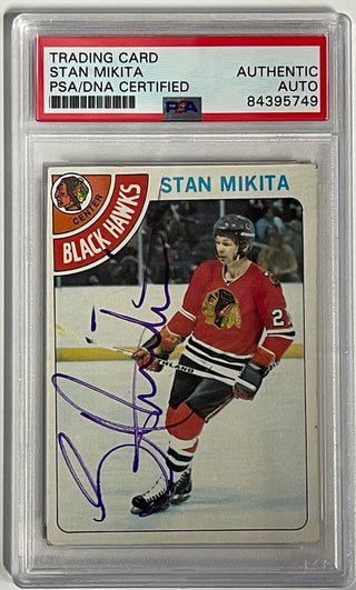Stan Mikita Autographed 1978-79 Topps Card #75 (PSA)